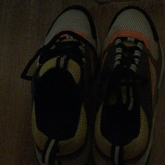 Colorful Athletic Sneakers - Picture 4 of 4